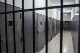 Babasını 28 Bıçak Darbesiyle Öldüren Sanığa Ağırlaştırılmış Müebbet Cezası