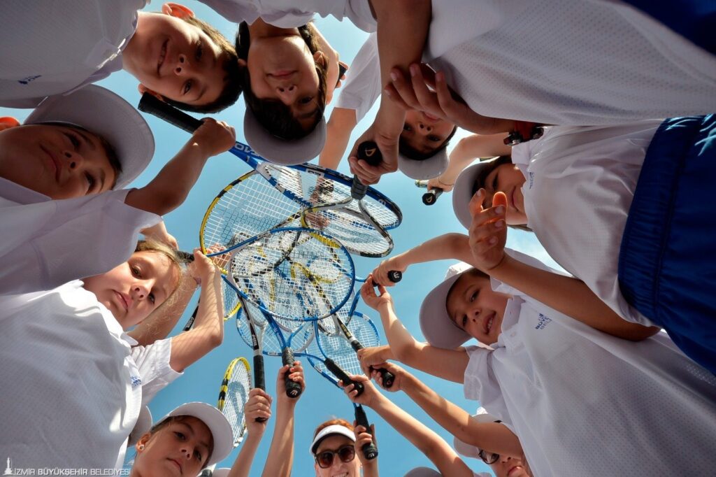 İzmir Büyükşehir Belediyesi’nden Yaz Spor Okulları Başlıyor
