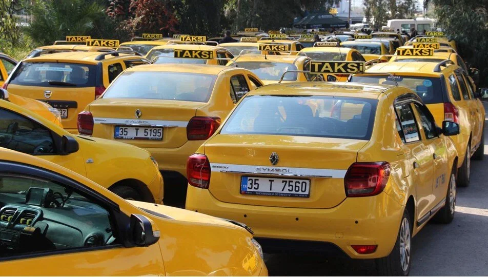 İzmir Taksi Ücretlerine Haziran Ayında Zam Bekleniyor