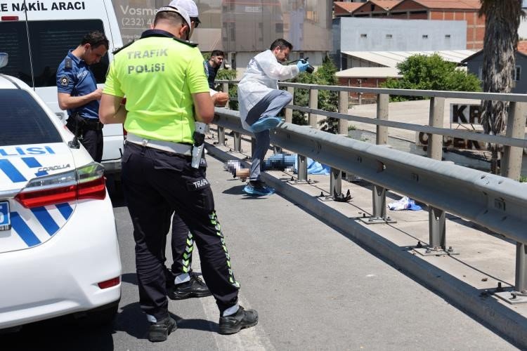 İzmir'de Acı Kaza Genç Motokurye Hayatını Yitirdi