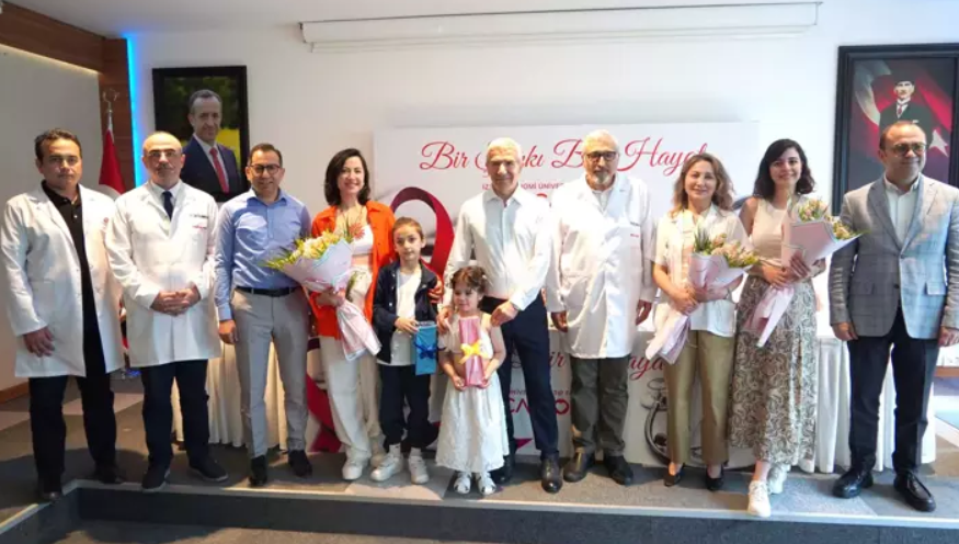 Kanseri Yenenlerin Buluşması İzmir'de 'Bir Şarkı Bir Hayat' Konseri