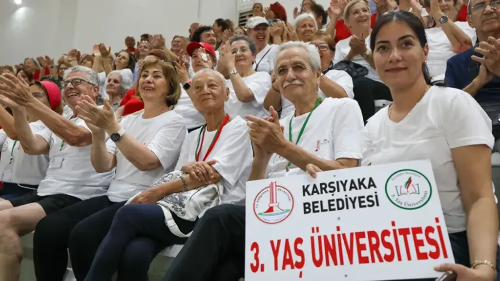 Karşıyaka'nın Gururu 3. Yaş Üniversitesi
