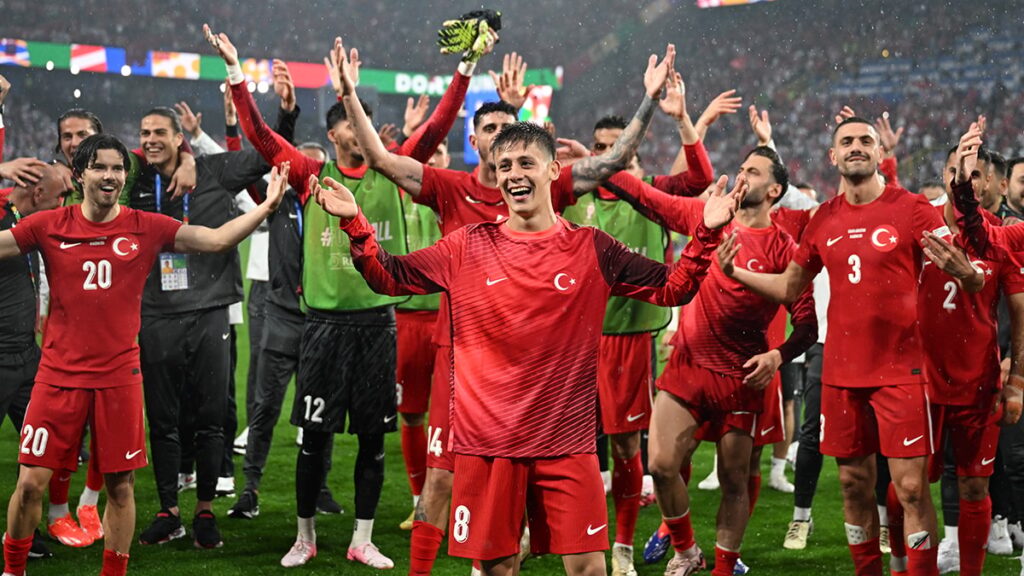 Türkiye - Çek Maçı 2-1 Millilerin Başarısıyla Sonuçlandı