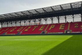 Göztepe'de Peş Peşe İmzalar Atıldı