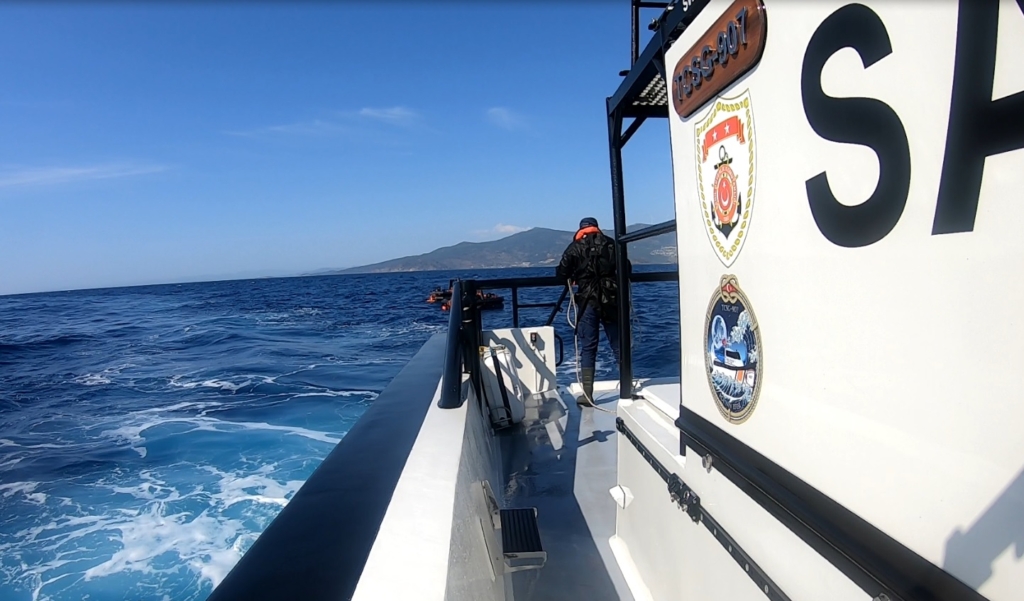 Foça ve Karaburun’da Sahil Güvenlikten Başarılı Operasyon