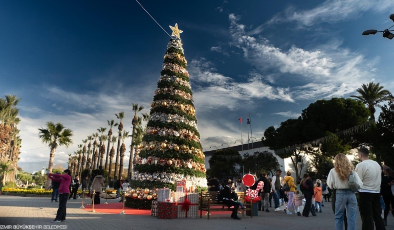 Kültürpark'ta Yeni Yıl Festivali Başladı