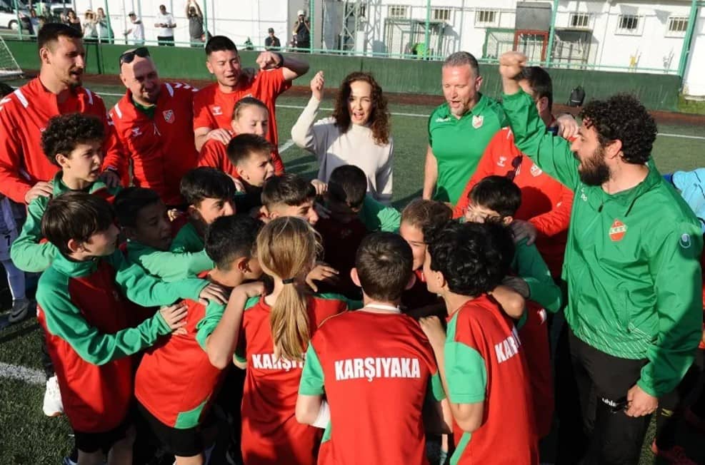 Karşıyaka'da 23 Nisan'da Futbol Turnuvası Heyecanı