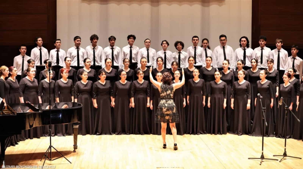 Ahmed Adnan Saygun’da Korolar Buluşması Başladı