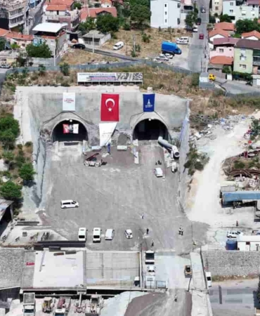 İzmir Trafiği İçin Tarihi Adım Başladı