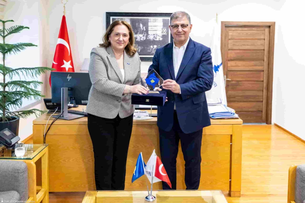 Kosova-Türkiye Ticaret Köprüsü İzmir’de Kuruluyor
