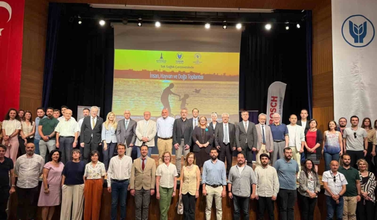 İzmir Büyükşehir Belediyesi’nden “Tek Sağlık” Paneli