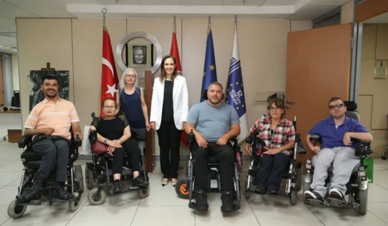 Karşıyaka’da Eşitlik İçin Engelleri Kaldırıyoruz