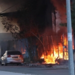 Konak’ta Hastane Yanında Korkutan Yangın