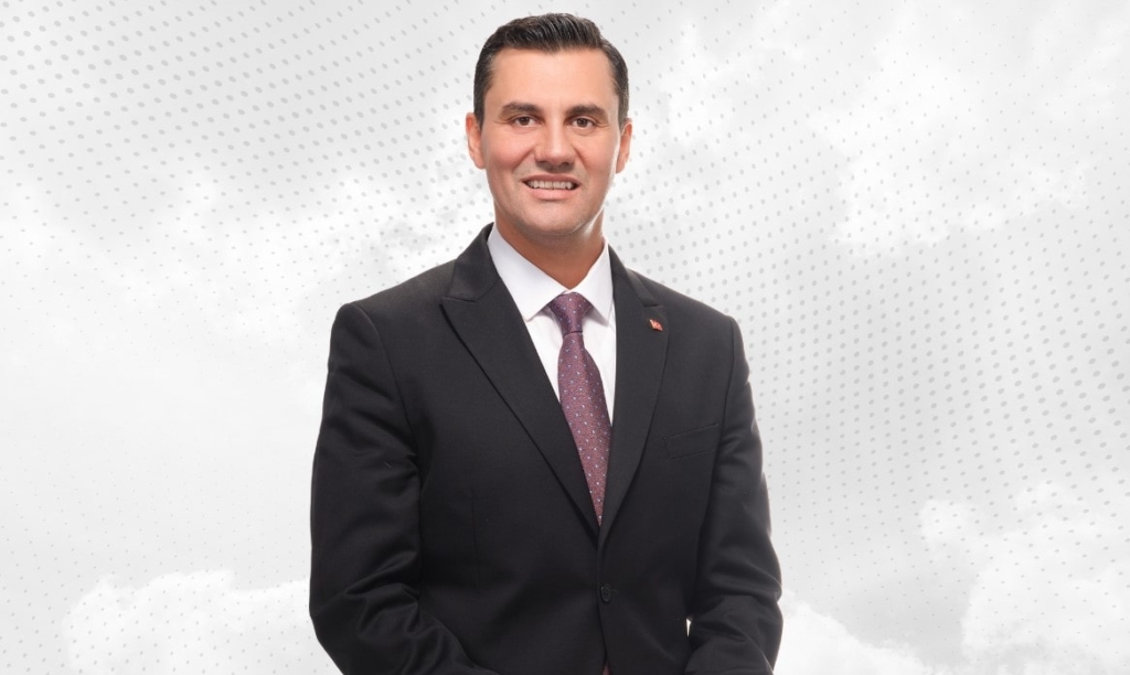 Manisa B.B. Başkanı Ferdi Zeyrek Hayatını Kaybetti