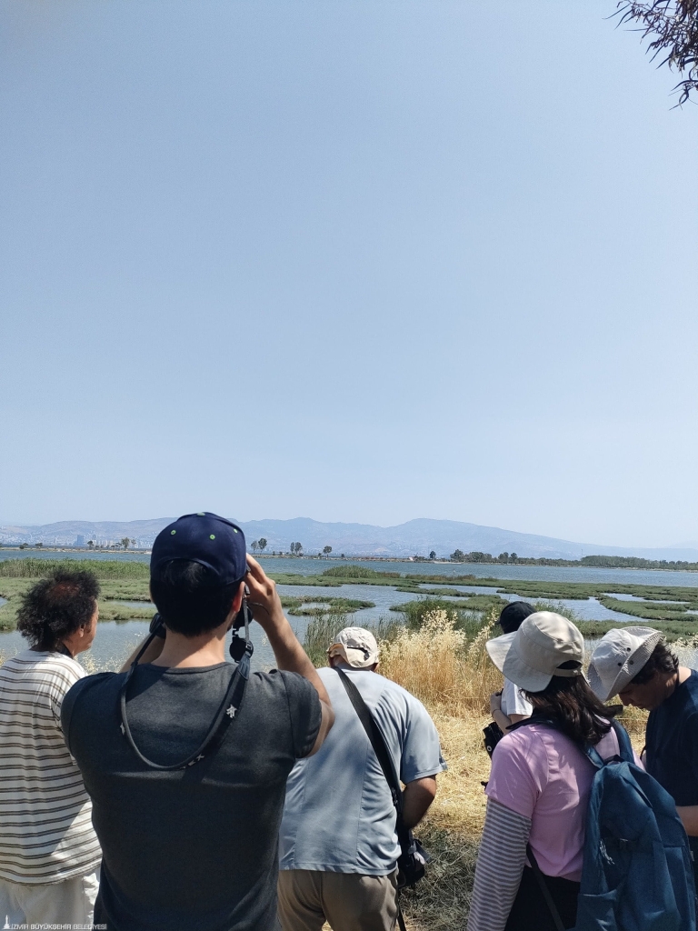 İzmir’de Kuş Sesleri Eşliğinde Doğa Buluşmaları Başladı