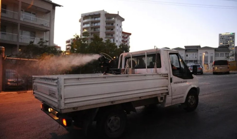 Karşıyaka’da Yazlık İlaçlama Seferberliği