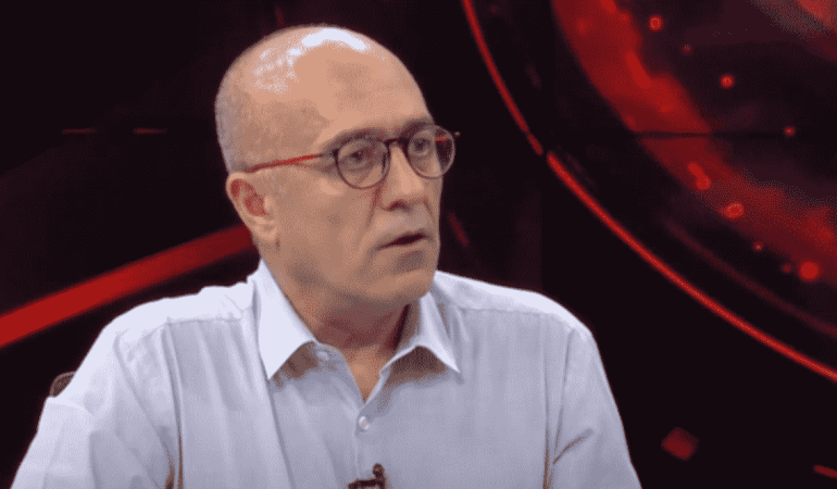 Suat Toktaş Kimdir