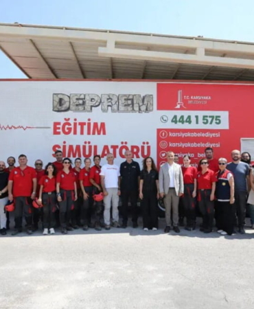 Afet Bilinci İçin Karşıyaka’da Anlamlı Anma