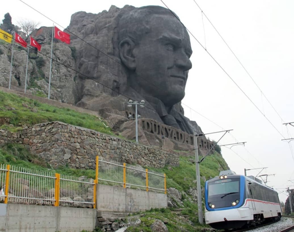 İZBAN Grevine Karşı Ek Otobüs Seferleri Başlatıldı