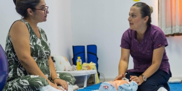 İzmirli Anne Adaylarına Bilinçli Annelik Eğitimi