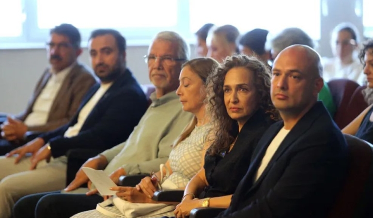 Karşıyaka’nın Geleceğine Öğrenci Dokunuşu