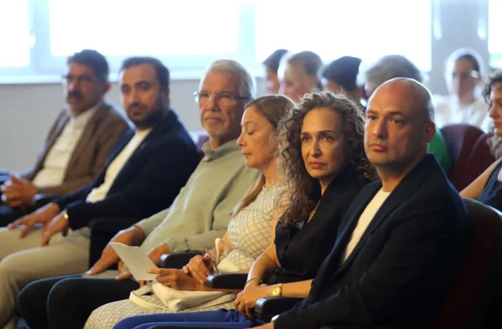 Karşıyaka’nın Geleceğine Öğrenci Dokunuşu