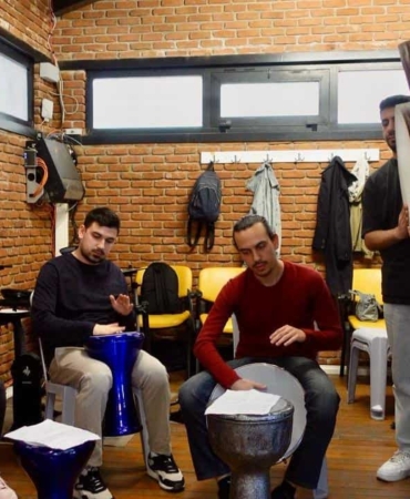 İzmirli Gençlere Ücretsiz Müzik Eğitimi Fırsatı