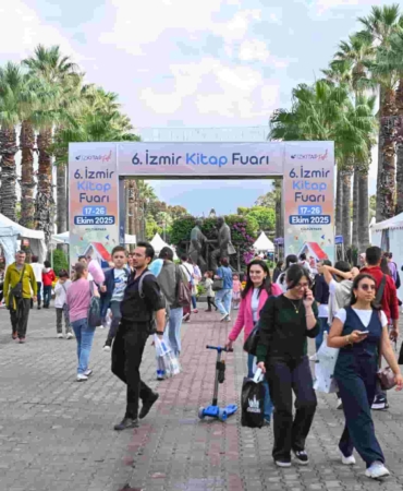 İZKİTAP 6. Kez Kültürpark’ta Kitapseverlerle Buluştu