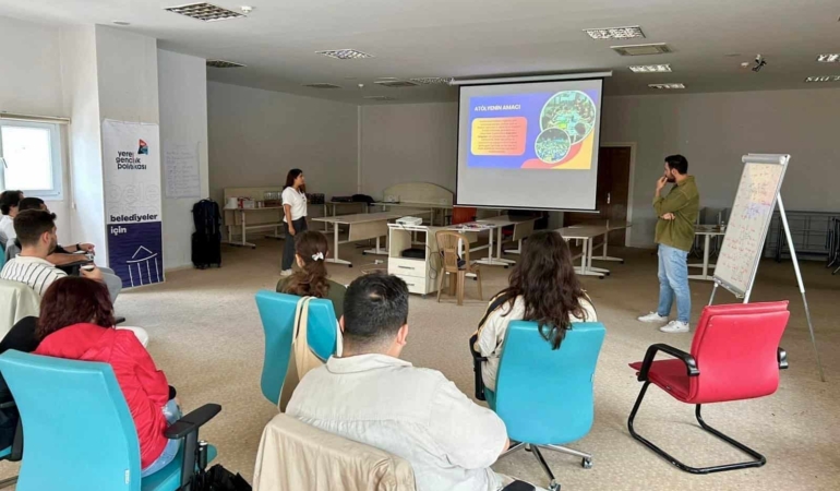 Gençler Yerel Yönetimi Yakından Tanıdı