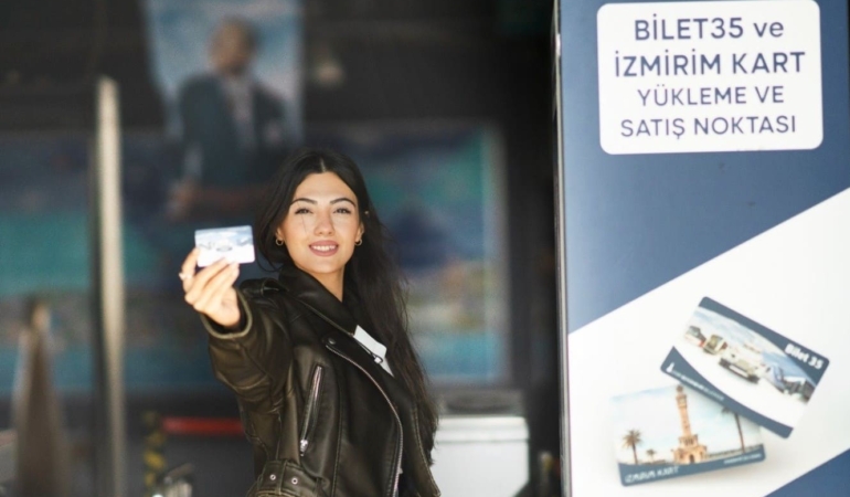 İzmir’de Gençler İçin Yeni Ulaşım Dönemi Başlıyor