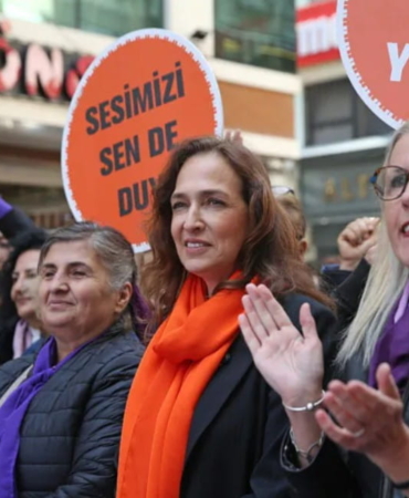 Kadın Dayanışması Karşıyaka’da Büyüyor