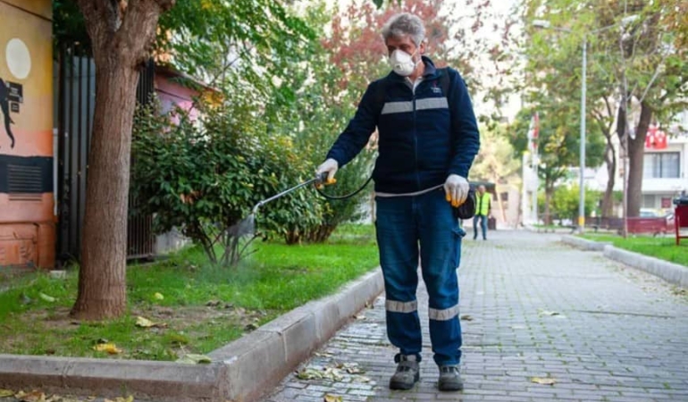 Karşıyaka’da Haşereyle Mücadele Kapsamlı Şekilde Sürüyor
