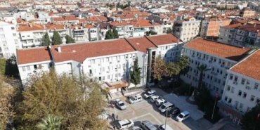 Başkan Ünsal Karşıyaka Adliyesi Yerinde Kalıyor