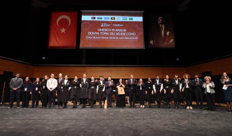 Dünya Türk Dili Ailesi Günü İzmir’de Kutlandı