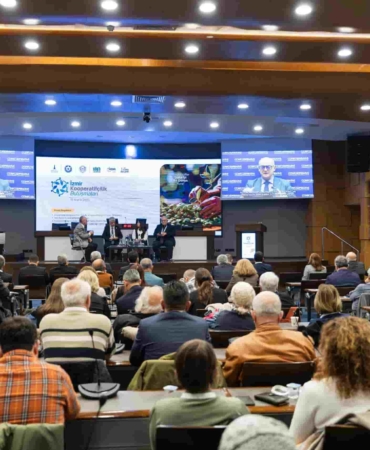 İzmir’de Kooperatifçiliğin Geleceği Masaya Yatırıldı