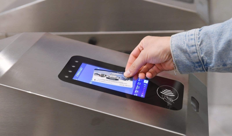 İzmir’de Yılbaşı Gecesi Ulaşım Kesintisiz Olacak