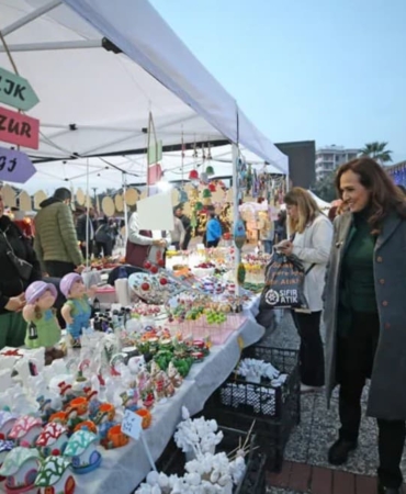 Karşıyaka’da Yılbaşı Coşkusu Devam Ediyor