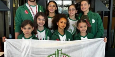 Karşıyaka’dan Artistik Yüzmede Büyük Başarı