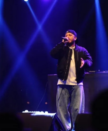 Yeni Yıl Coşkusu Bostanlı’da Ritme Dönüştü