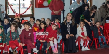 Yuvamız İzmirli Çocuklar Yeni Yılı Coşkuyla Karşıladı