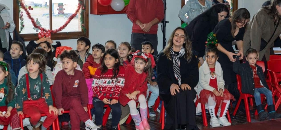 Yuvamız İzmirli Çocuklar Yeni Yılı Coşkuyla Karşıladı