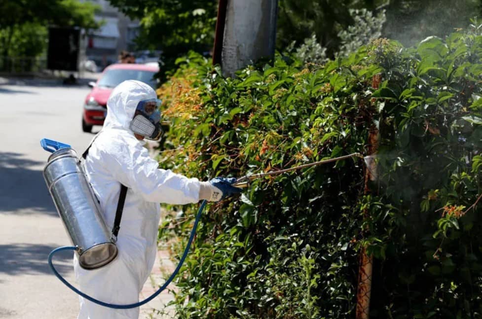 Karşıyaka Belediyesi’nden Önleyici İlaçlama Hamlesi