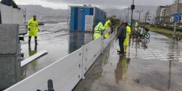 Kordon’daki Geçici Fırtına Duvarı Deniz Taşkınını Önledi
