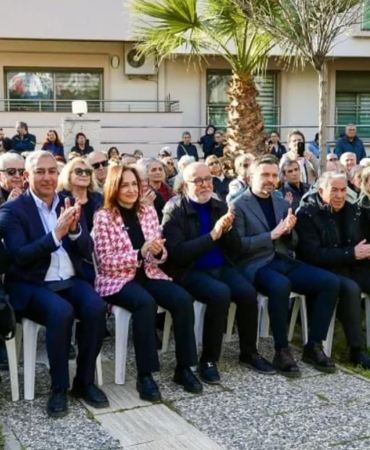 Karşıyaka’da Emekli Yaka Açıldı