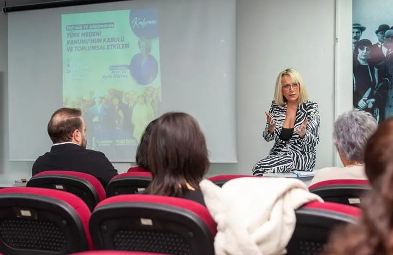 Karşıyaka’da Medeni Kanun’un 100. Yılı Konferansı