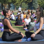Karşıyaka’da Sevgililer Günü’ne Özel Yoga Buluşması