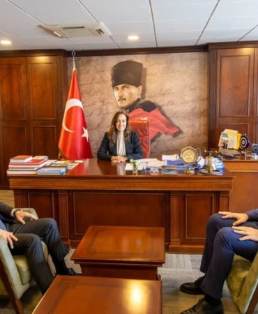 Üç Belediyeden Sahipsiz Hayvanlar İçin Güç Birliği