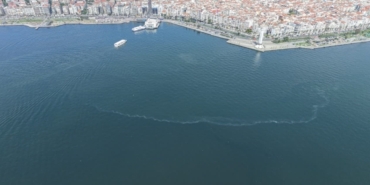 Karşıyaka Açıklarında Atık Tespit Edildi