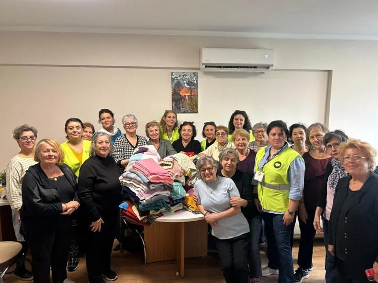 Karşıyaka’dan Çocuklara Sıcak Dokunuş