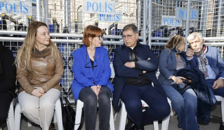Meslek Fabrikası İçin Direniş Sürüyor